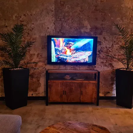 Luttik No 5 Appartement *